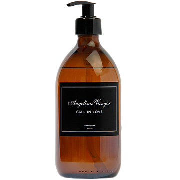 Liquid hand soap Fall in love